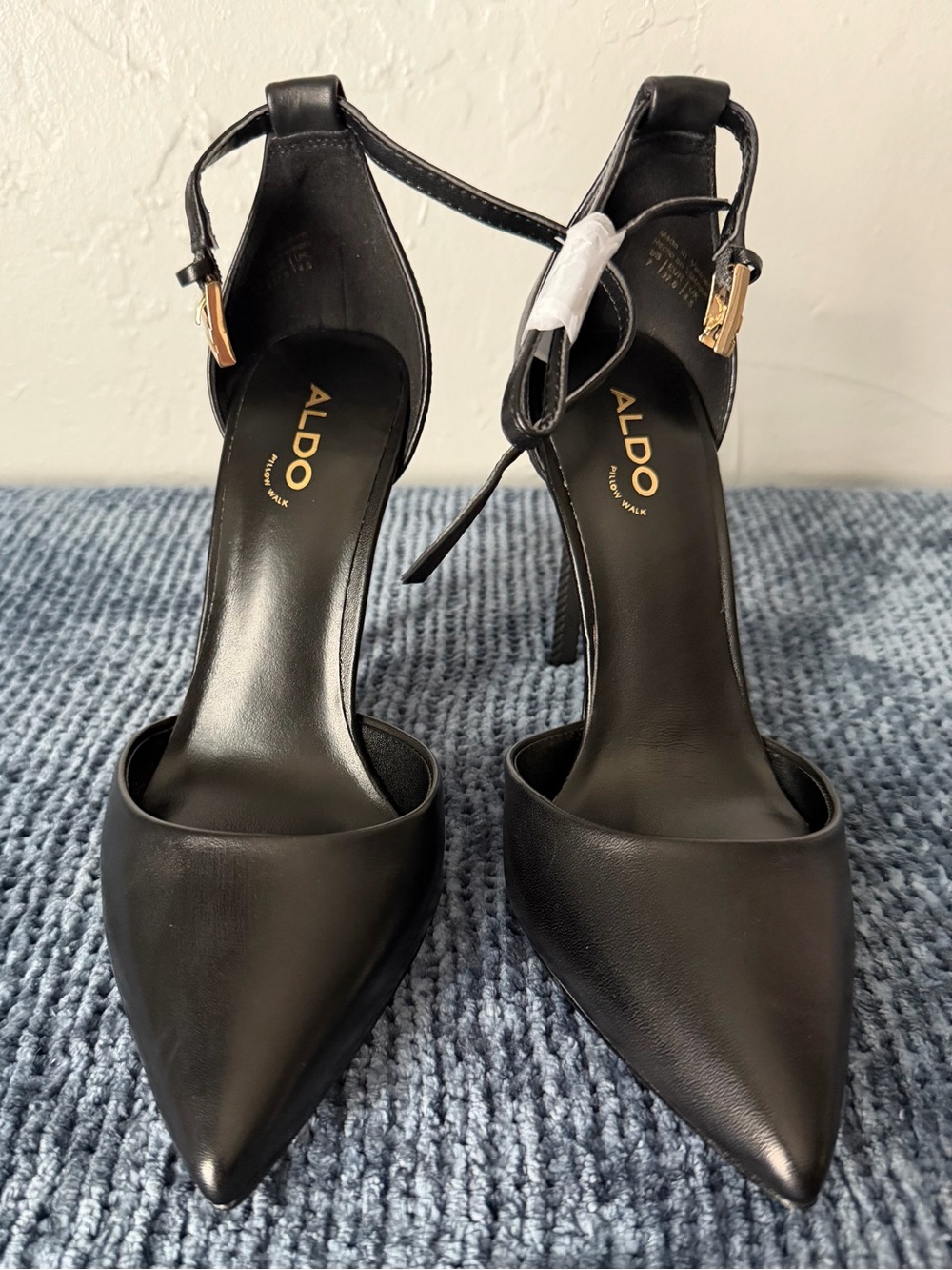 ALDO NWOT “Blige” Black Pointed-Toe Ankle Strap Stiletto Heels